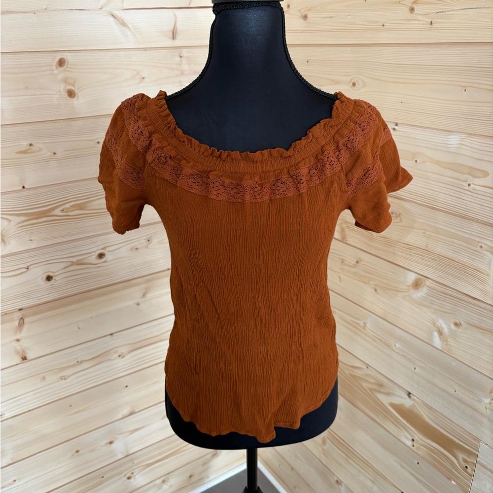 Women's Rust Top with Lace Detail